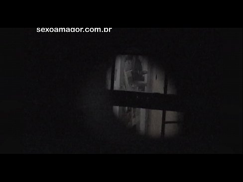 ❤️ Blondie diam-diam direkam oleh seorang intip lingkungan yang tersembunyi di balik batu bata berlubang ❤️❌ Rusia porno pada kami id.qizpornolar.ru ️